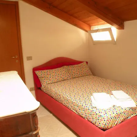 Apartmán Deliziosa Mansarda Nel Quartiere Marina - Q8577 Cagliari