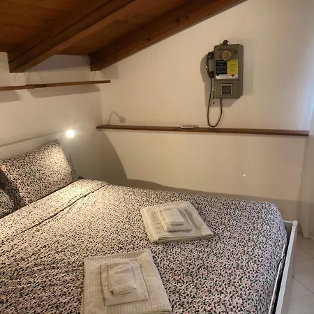 Apartment Deliziosa Mansarda Nel Quartiere Marina - Q8577 Cagliari
