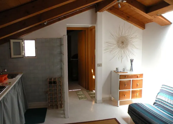 Apartment Deliziosa Mansarda Nel Quartiere Marina - Q8577 Cagliari